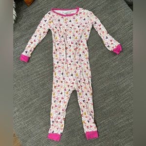 Magnetic Me Valentines pajamas size 12-18 months